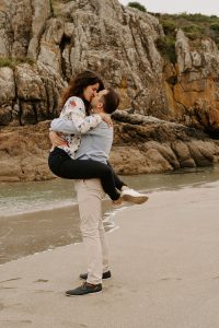 photos de couple complice, photos de couple en bord de mer, Golfe du Morbihan